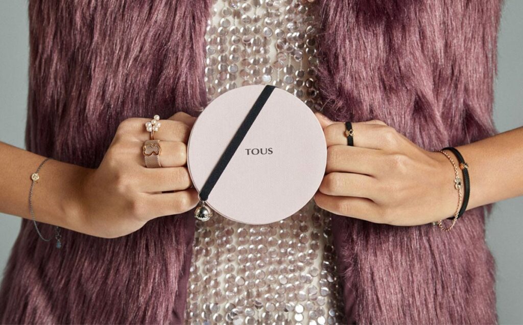 tous