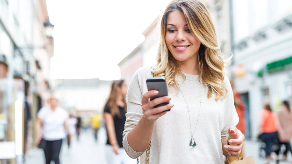 Cómo la IA en las llamadas telefónicas puede mejorar el servicio al cliente