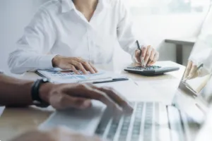 Fintech vs Banca: Comprendiendo el costo del crédito en México