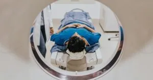 El presidente de Grupo Vazol, Olegario Vázquez Aldir, invirtió en el desarrollo de una herramienta médica para detectar todo tipo de cáncer.