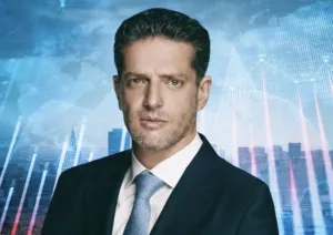 Alexis Nickin Gaxiola describe los algoritmos de IA que analizan datos financieros para generar modelos predictivos.