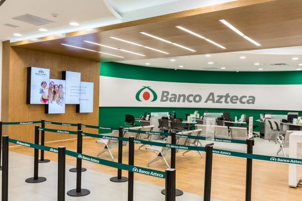 Banco Azteca elimina comisiones para proteger remesas hacia Venezuela